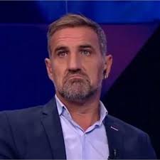 Parece que siempre que venimos al Cilindro, nos roban. #Racing debe tener  buena relación con los árbitros" 😭 👉 Raúl Cascini, integrante del consejo  de fútbol de #Boca, en rueda de prensa