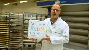 Das sortiment bestand aus daunen und federartikeln sowie der matratzenpolsterei. Betten Vor Dem Esche Posts Facebook