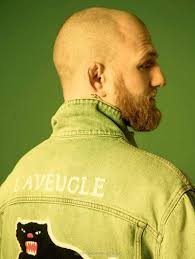 Roman Mironenko por Tarek Moukaddem para L'Officiel Hommes Levant