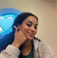 Isabella Wilson's Instagram, Twitter & Facebook