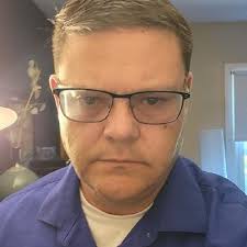 Congratulations to Dennis Bennett for 10 years at GardaWorld! Dennis…