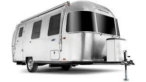 If you're wanting something reasonably spacious inside yet small enough to be pulled by an suv, we recommend looking for travel trailers under 5,000 lbs. Best Travel Trailers Under 5 000 Lbs