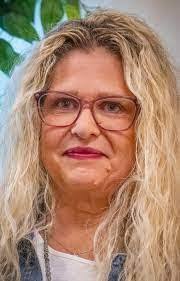 Jill Atchison's Instagram, Twitter & Facebook