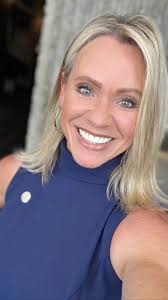 Michelle Ricker's Instagram, Twitter & Facebook