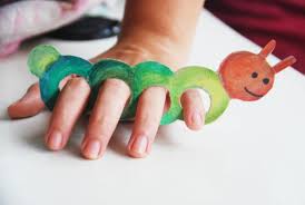 6,565 likes · 14 talking about this. Raupe Basteln Mit Kindern 37 Einfache Bastelideen Fur Den Fruhling
