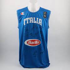 May 29, 2021 · e' la favola più bella del giro d'italia 2021: Basket Maglia Azzurra All Asta Per Beneficenza Sport La Repubblica