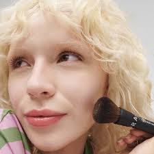 One brush to blend them all? 🧐 @sephoracollection Essential Multitasker  Face Brush comes pretty close