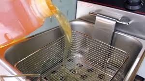 Daya listrik untuk alat penggorengan ini adalah 500 sampai 2000 watt tergantung suhu dan berapa lama. Mesin Deep Fryer Elektrik Alat Penggoreng Ayam Crispy Youtube