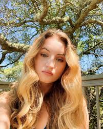 Amanda Rose Quattro (@amandarquattro) • Instagram photos and videos