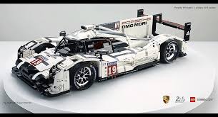 Une occasion pour lui de découvrir la ferveur de plus de 250 000 je suis tellement heureux que mon rêve du mans 2015 ne soit pas brisé. 24 Heures Du Mans Et Porsche 919 Hybrid Lmp1 Hellobricks