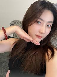 33歲了還單身暫時跟媽媽一起住有車房等有另一半在買喜歡紳士真誠有禮貌有孝心責任心有上進心有當擔的男生