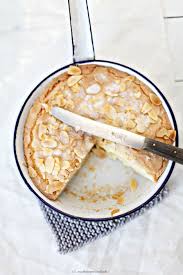 Saftigster Mandelkuchen Mal Schwedisch Und Zweifelsohne Der Einfachste Kuchen Uberhaupt Zucker Zimt Und Liebe Rezept Mandelkuchen Rezepte Lecker
