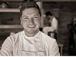 Celebrating the masters behind every memorable dish. From our talented  restaurant chefs in Omboo and The Brasserie, to those crafting delicious  dishes for conferences, breakfast, and to our pastry kitchen for the