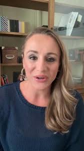 Alexandra Erlich, Credit Advisor/Educator