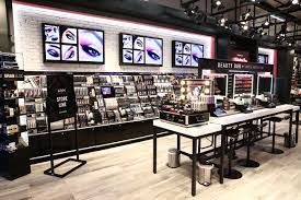 why do so many beauty stores look exactly the same store design interior shop interior design beauty store