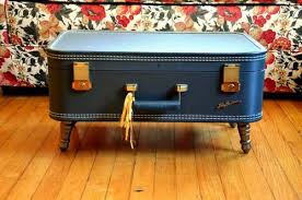 L'ho terminato da qualche giorno, è il ritorno di un classico, il tavolino da caffè. 8 Idee Per Tavolini Da Caffe Shabby Chic Fatti Con Materiali Riciclati Arredamento Provenzale Tavolo Valigia Tavolini Da Caffe Valigia Vintage