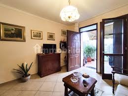 Vendita Villa a schiera in via Dori Castelfranco di Sotto. Ottimo stato,  posto auto, con balcone, riscaldamento autonomo, 130 m², rif. 117891967