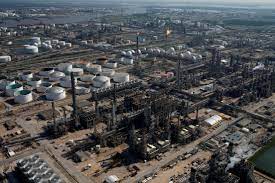 .refinería deer park, de houston, de la empresa shell, se compró el 50 por ciento de las acciones porque el otro 50 por ciento ya era de pemex y de esta manera ya contamos con una nueva refinería. Tczzl6 K6e1tzm