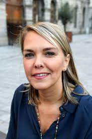La ministre dedonder reconnaît une erreur : C V Edition Digitale De Liege