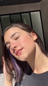 Charli D Amelio Charlidamelio Charli Damelio Official Tiktok Watch Charli D Amelio S Newest Tiktok Videos Grunge Hair Short Hair Color Blue Hair