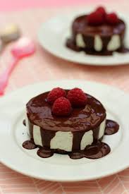 Voici une délicieuse recette de cheesecake allégé et vegan aux framboises et au chocolat blanc. Cheesecake A La Vanille Et Chocolat Sans Cuisson Allege Amandine Cooking