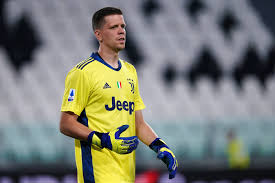 Büyük heyecana sahne olan maçta sol çaprazdan ceza sahasına giren mak'ın sert şutunda top direkten kaleci szczesny'e çarparak ağlarla. Wojciech Szczesny Nie Mogl Swietowac Triumfu W Superpucharze Wloch Szkoda Bo Dobrze Sie Bawili