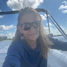 Looking for a travel agent for Hawaii vacation planning