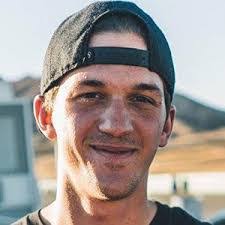 Dustin Williams's Instagram, Twitter & Facebook