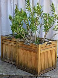 The prices of our planter boxes are in u.s$ dollars, we ship worldwide door to door delivery by fedex, also includes sales tax, vat or tva, and also includes free customs taxes up to 98%. Pair Of Vintage French Versaille Planters Teak