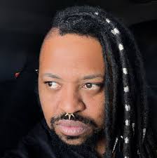 I turned 33 today!! Survived the gommage! ❤️