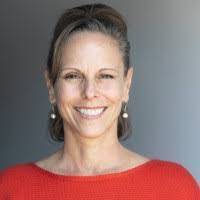 Ashley Batty's Instagram, Twitter & Facebook