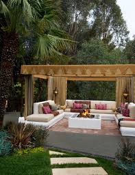 Neumann mendro andrulaitis architects add exotic touches from the far east and lush landscaping to turn this california backyard into a dreamy oasis. So Your Garden Style Is Balinese Houzz Au