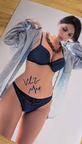 Kaley Cuoco's thong moment that everyone's buzzing about.