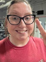 Sarah Malott's Instagram, Twitter & Facebook