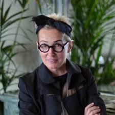 Он наполнен позитивом, на протяжении чтения то и дело хочется улыбнуться. Tatyana Polyakova Pacanki 2 Sezon Prepodavatel Shkoly Ledi Biografiya Lichnaya Zhizn