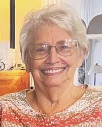 Brenda Dell's Instagram, Twitter & Facebook