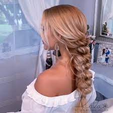 Easy Diy Boho Vibes Braided Hairstyle Rose Elixir Get Layered Hairspray Lalasupdos Via Instagram Prom Hairstyles For Long Hair Hair Styles Easy Hairstyles