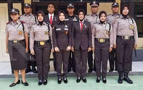 Cara mudah mengetahui letak nomor seri ijazah pada lembar ijazah 1. Simak Kepangkatan Baru Untuk Satpam Yang Diatur Dalam Peraturan Kapolri