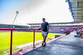 Le stade toulousain a annoncé ce mardi la prolongation de son arrière thomas ramos. Thomas Ramos Ma Jeunesse Toulousaine Branchez Rugby