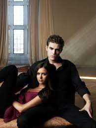 In vampire diaries episode 16 wird es richtig spannend, denn elena wird aufwachen. Wird Elena Aus Vampire Diaries Mal Zum Vampir Tv The Vampire Diaries Elena Gilbert