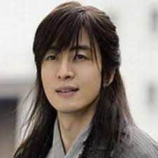 Keyeast entertainment was founded by yong joon in the latter part of the 1990s. Bae Yong Joon Net Worth