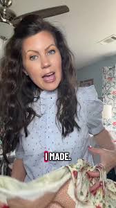 Want a quilty bag? But don’t want to buy a vintage quilt? Or don’t want to cut one like me?? lol. Make your own 😉😉 #quiltbag #vintageinspo #handmade #makewhatyoulove