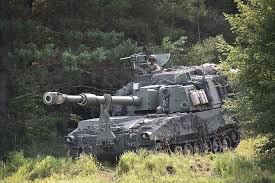 It has been upgraded a number of times, most recently to the m109a7. Hd Wallpaper M109a6 Paladin Howitzer Artillery Mobile Attack Army Wallpaper Flare