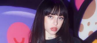 Nicki nicole's colocao has found a strong audience with more than 37 million youtube views to on today's episode of verified, nicki joins from home and talks about how drake inspired the track. Historia Y Biografia De Nicki Nicole