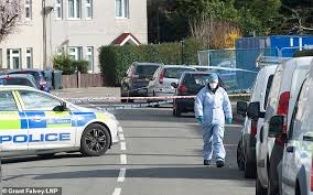 According to a met police spokesperson: Man 24 Stabbed To Death In Frenzied Attack In Croydon And Woman 35 Is Killed In Waltham Forest Daily Mail Online