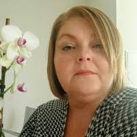 Elizabeth Ocasio's Instagram, Twitter & Facebook