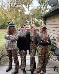 Baby L we are so excited and ready to meet you!! You already are so loved  by so many. I could not be more excited to watch @rcliv and  @curiousgeorganna become the