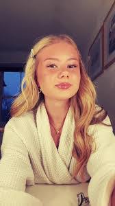 Olivia Hankins's Instagram, Twitter & Facebook