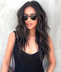 Aggiungi più rosso al viola o anche un pizzico di nero o grigio per ottenere una . Capelli Scalati 2019 I Migliori Haircut Alexim Parrucchieri