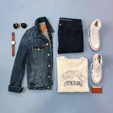 Sweatshirt: Abercrombie & Fitch